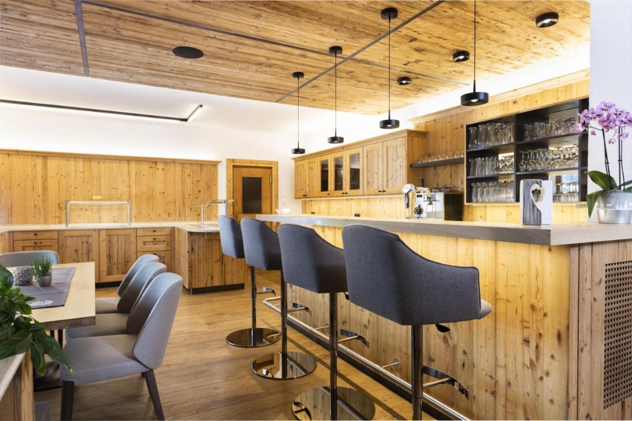 Hotel Garni Tirol Ladis Luaran gambar