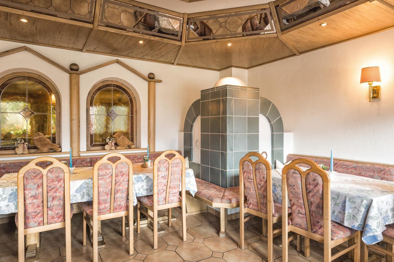 Hotel Garni Tirol Ladis Luaran gambar